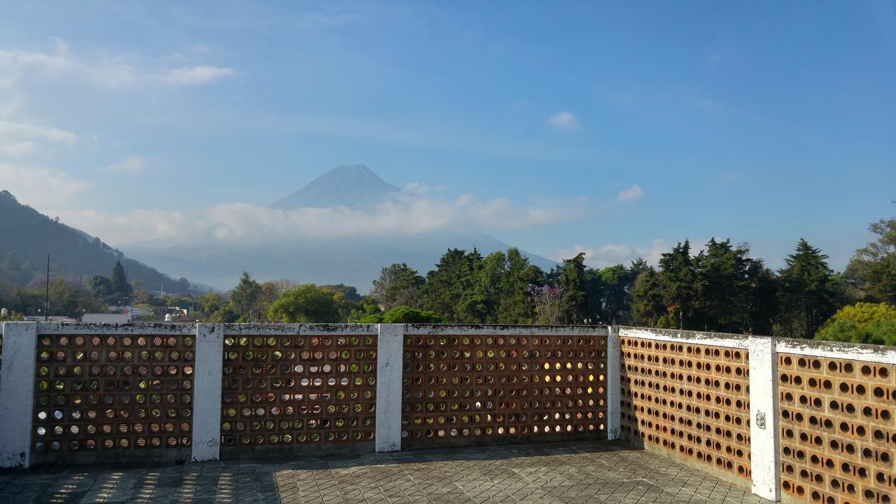 Ixkanul Antigua Hotel Exteriör bild