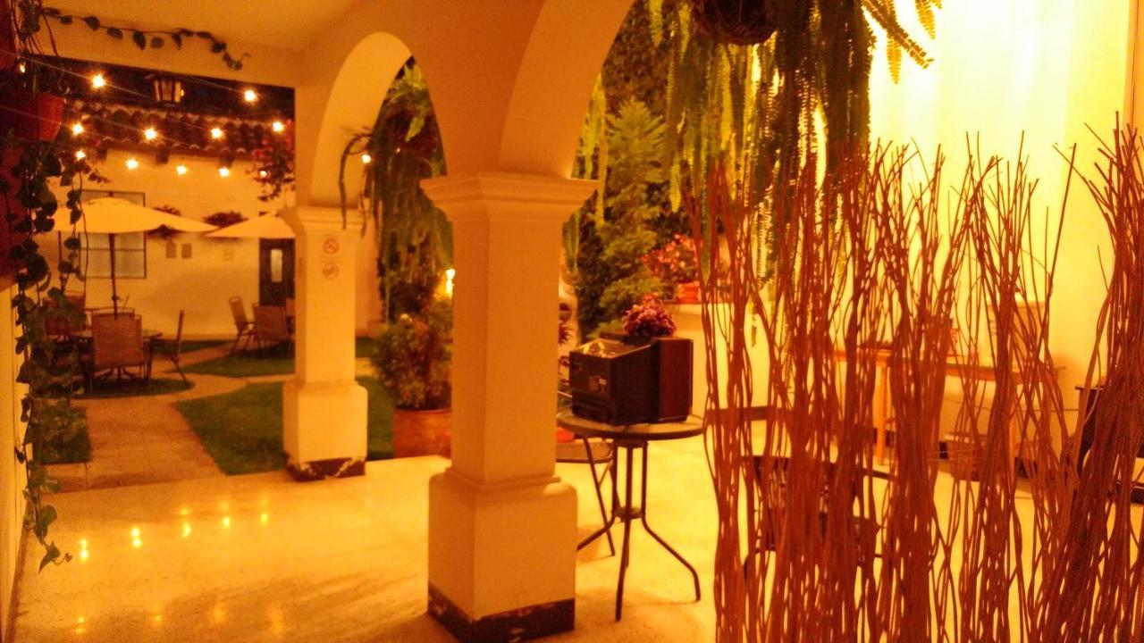 Ixkanul Antigua Hotel Exteriör bild